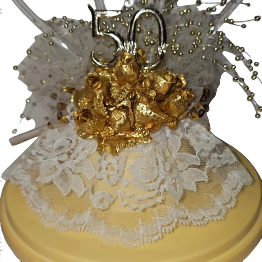 Vintage Treasure Masters Cake Topper 50th Anniversary Gold White Hearts Dome